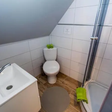 Citystay Brzezno 3 Min Do Plazy 아파트